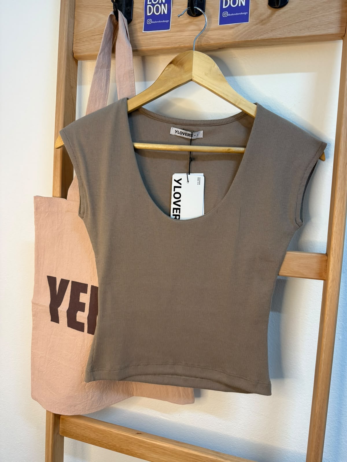 REMERA BUZIOS